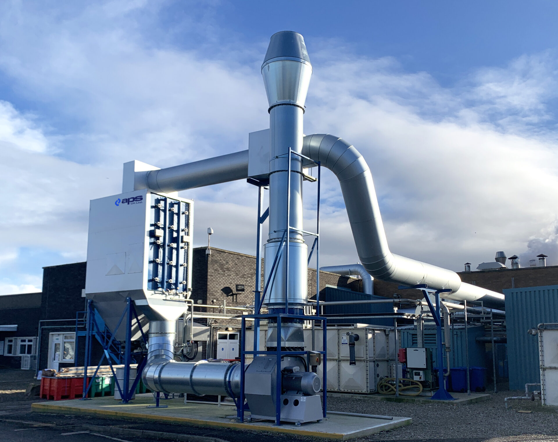 Dust and fume extraction system